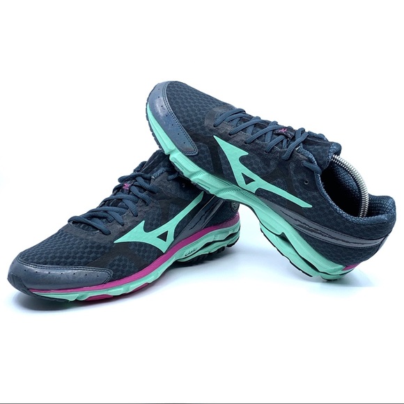Mizuno Wave Rider 17 - Picture 2 of 8